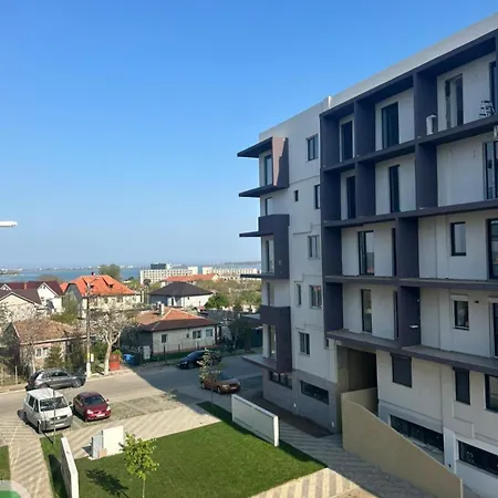 Апартаменты Tudor Apartament